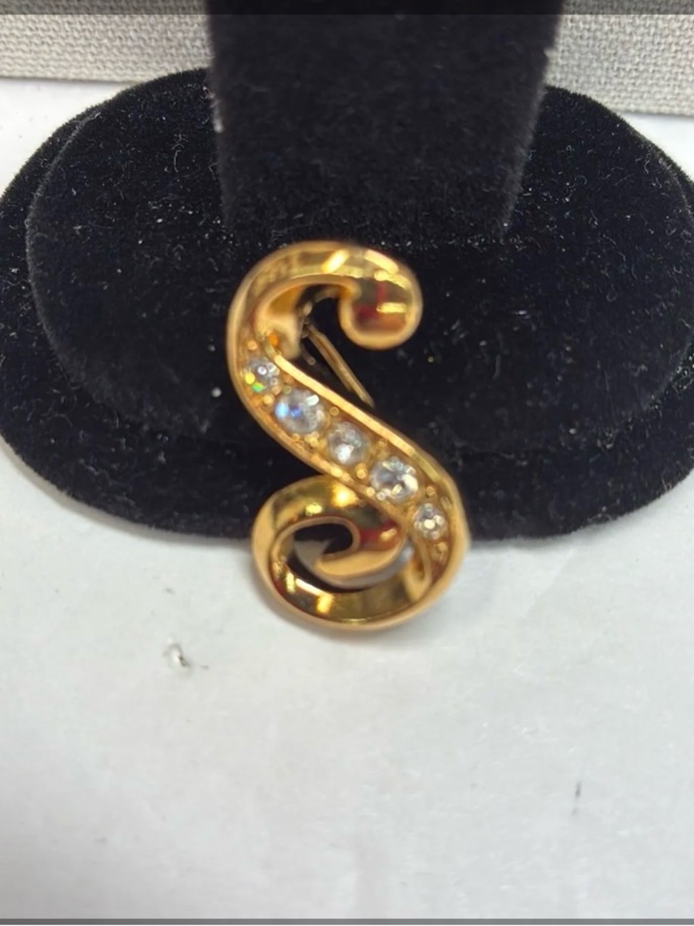 Avon Gold Crystal 'S' Initial Pin - Women Jewelry